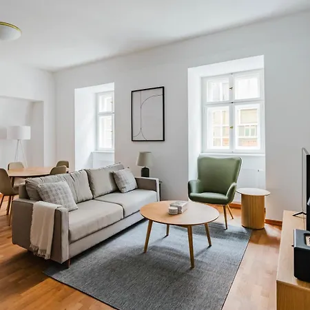 דירה Blueground 1 Furnished Old Town Square Prg-43 פראג